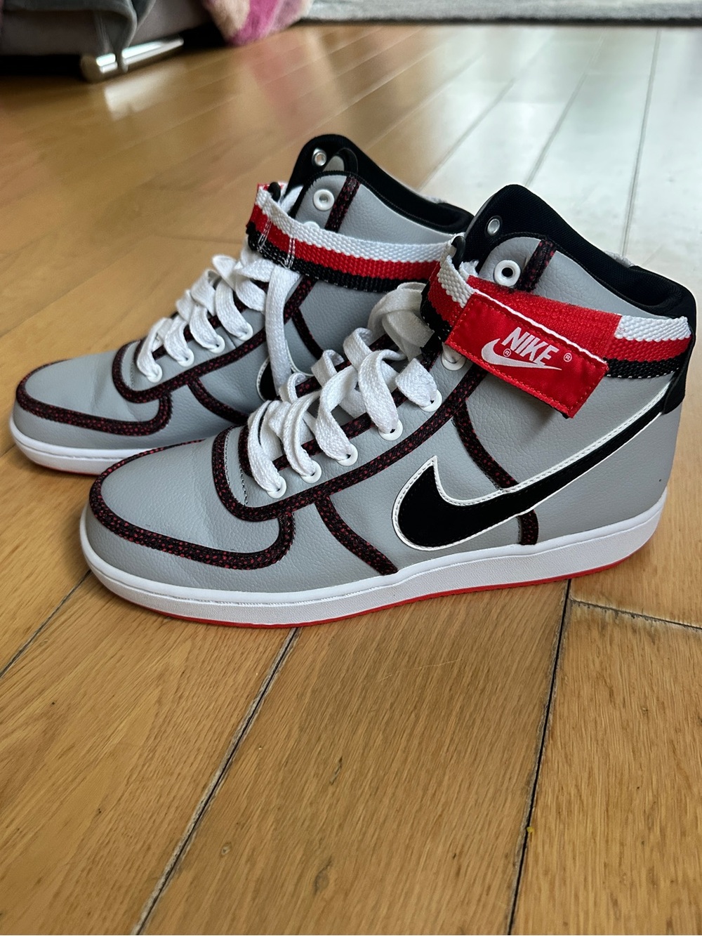Nike AIR MAX STUTTER STEP 2 Sneakers
Men's 9